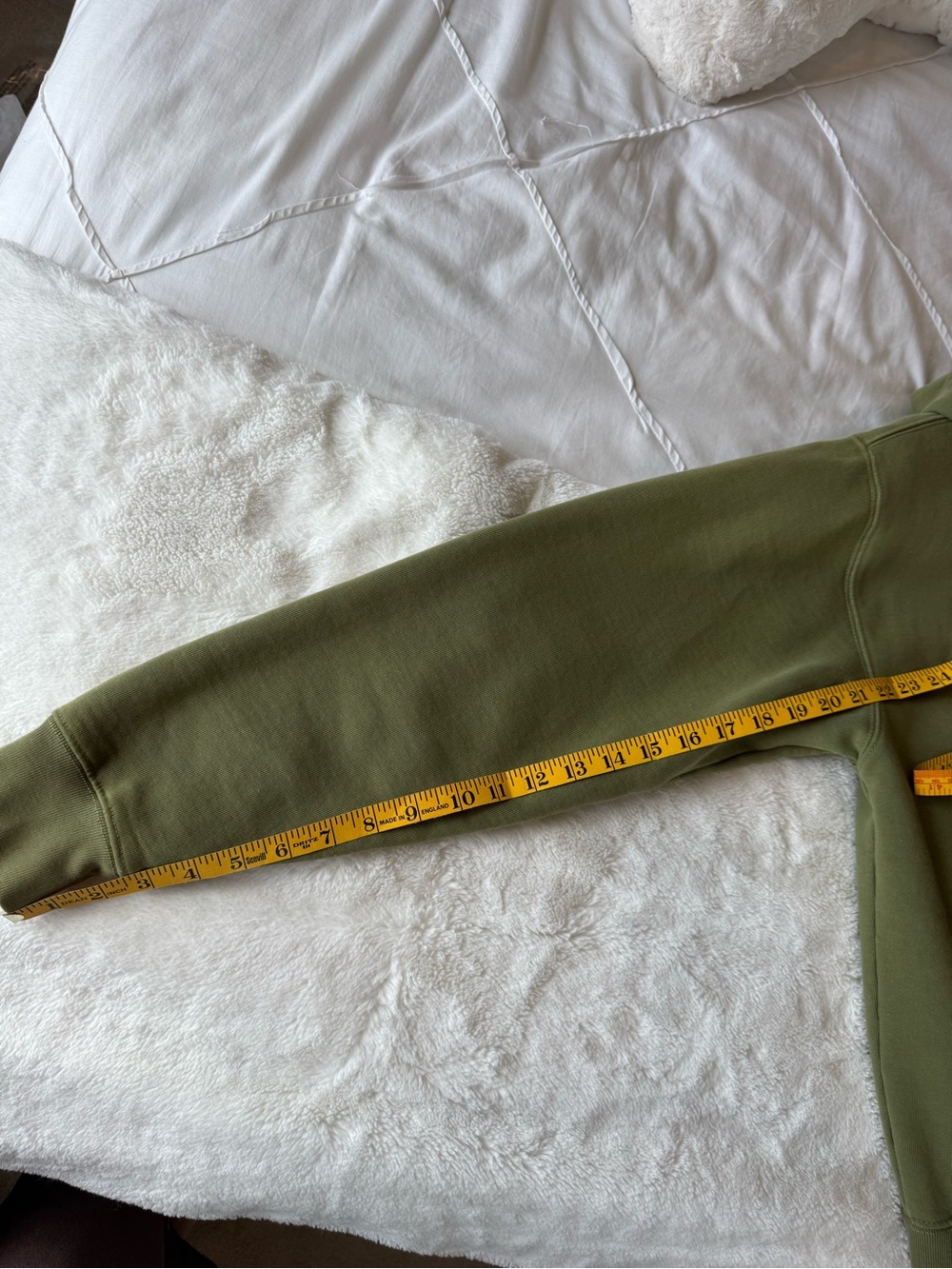 Brandy Melville Olive Green Sherpa-Lined Zip Hoodie A11 - Picture 6 of 7